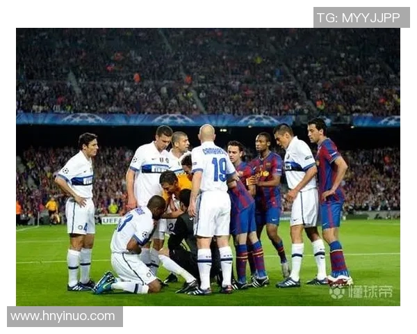 武汉乒乓球队防守策略解析与欧冠足球的对比分析